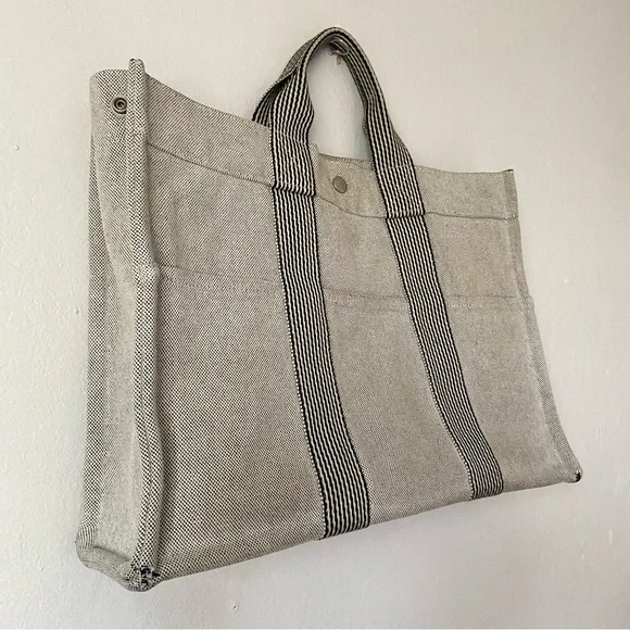 Hermes Toile Fourre-Tout MM Tote Bag - Picture 13 of 16